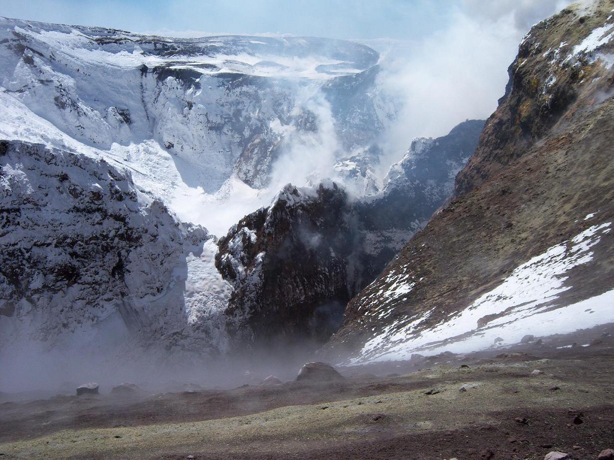 Sull''Etna con gli sci: il cratere